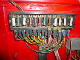 Factory de tomaso Mangusta Fuse Panel